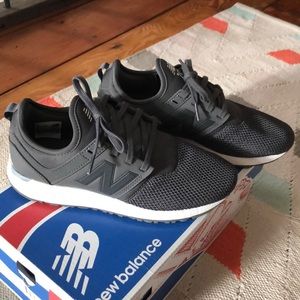 new balance two four se7en